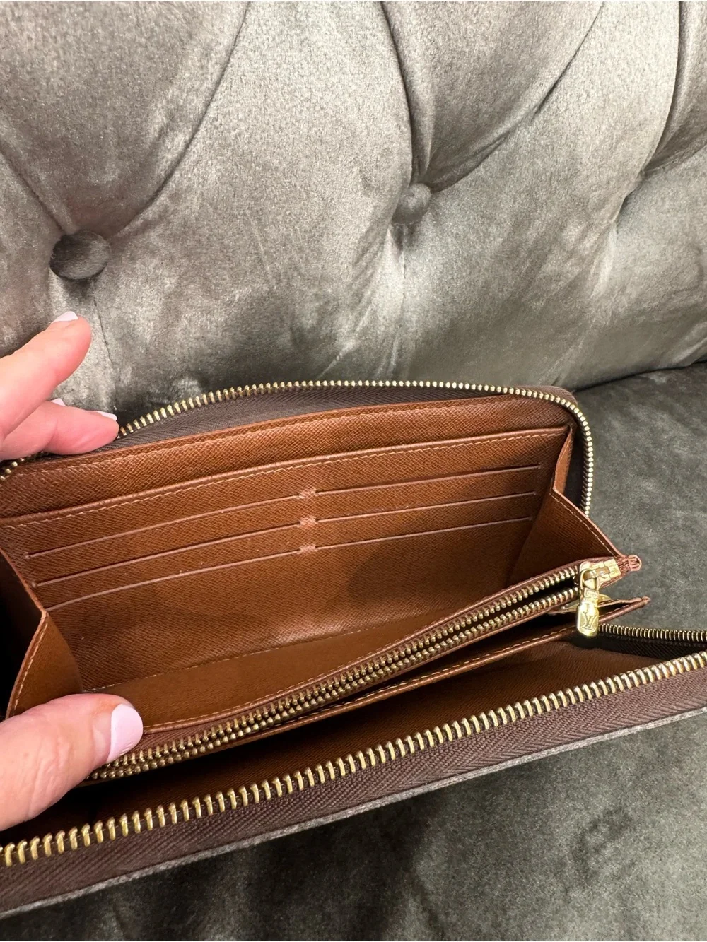 Louis Vuitton large Monogram Zip around accordian wallet